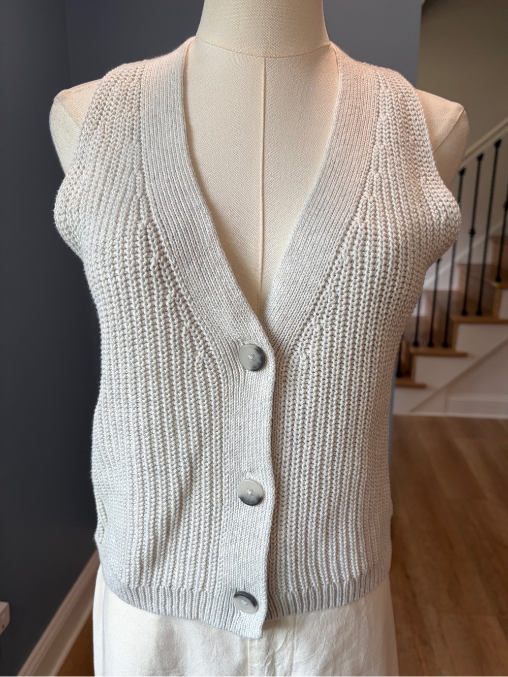 Universal Thread Light Grey Chunky Knit Button Sweater Vest Small 100% Cotton